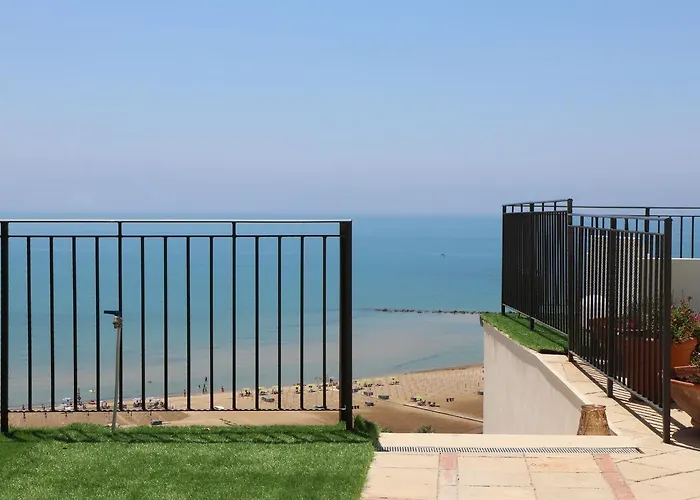 Vista Sul Mare Couette-café 4*